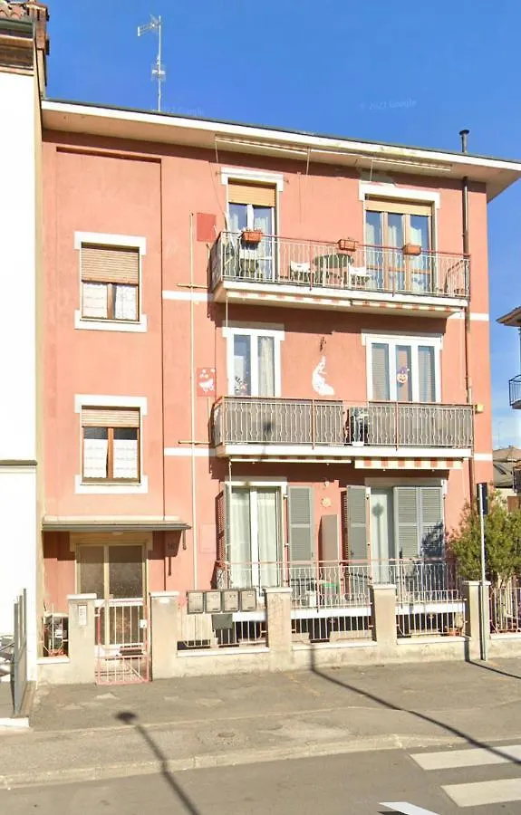 Appartamento Privato A Piacenza Con 3 Camere Matrimoniali Italy