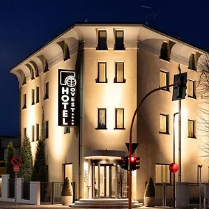 Ovest Hotel